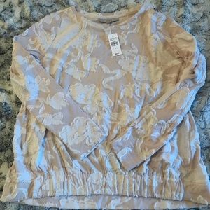 NWT. Blush pullover sweatshirt Loft. Size medium.